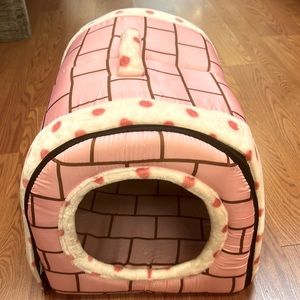 A cool comfy home for cats/dogs